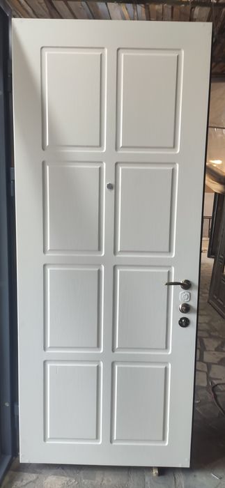 Изготавливаем железные двери на заказ