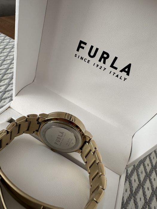 Дамски златист часовник Furla