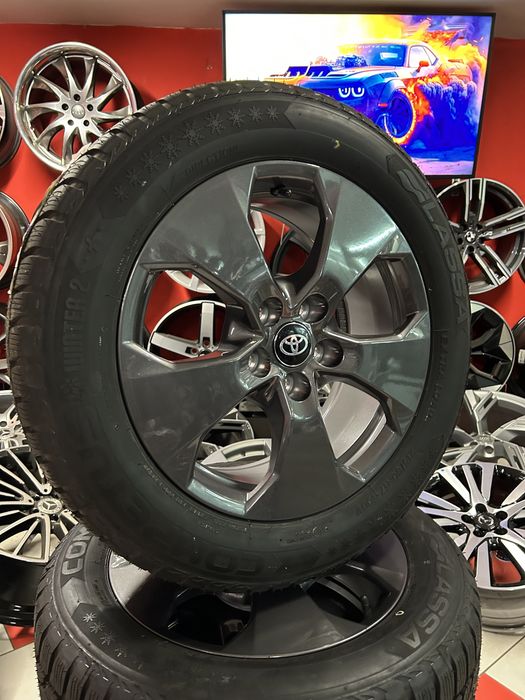 17 Цола Джанти 5х114.3 Toyota C-HR Corolla Cross Зимни Гуми 215/60/17