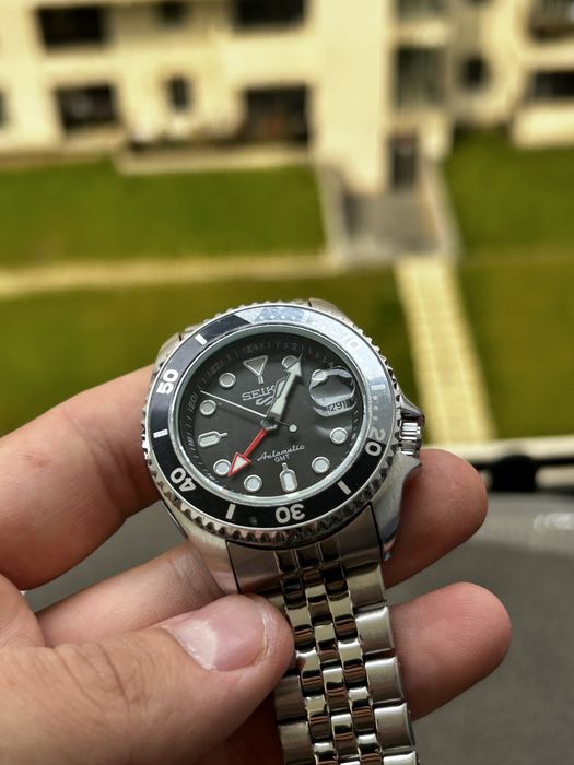 Seiko Mod GMT Bruce Wayne – Automatic – Nou – Full Box