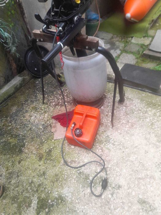 Продавам Tohatsu MF S6CS