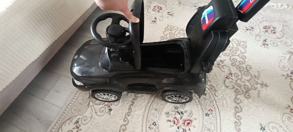 Продам детский машина в хорошем состоянии