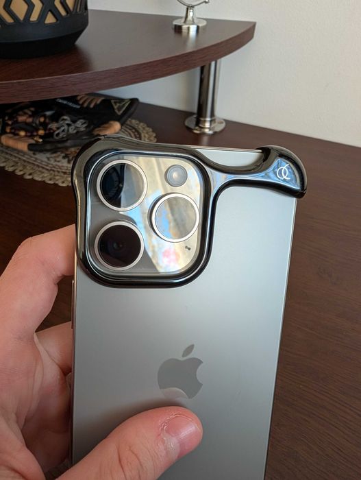 Husa din titan pur Iphone 16 Pro Max