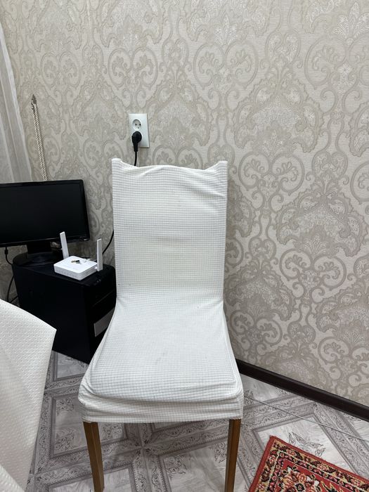 Стулья  8 шт по 4500
