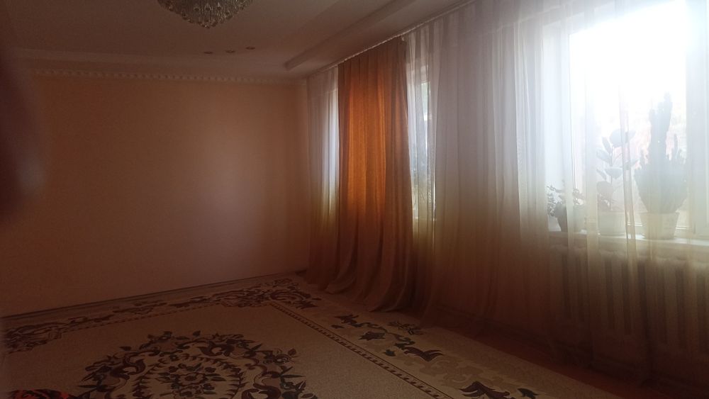 Тез арада үй сатылады