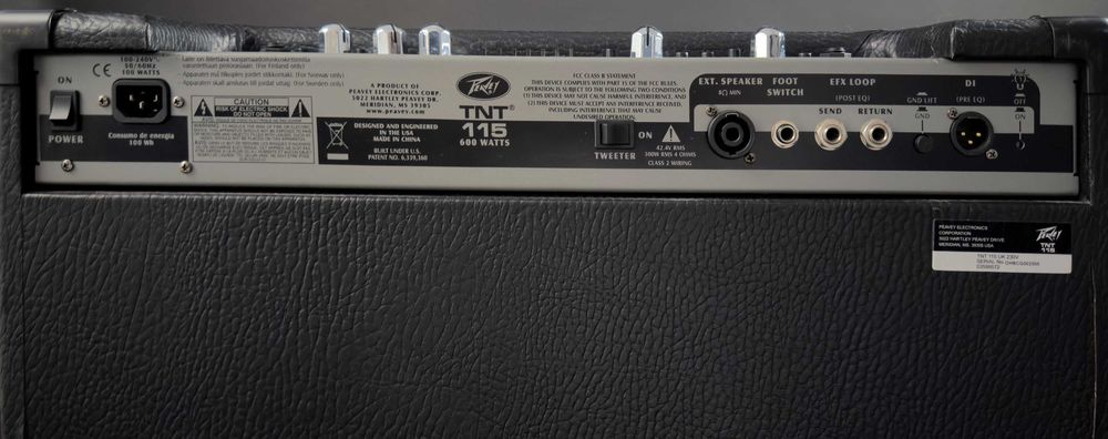 Amplificator combo de chitară bass Peavey TNT 115 Tour Series 600W