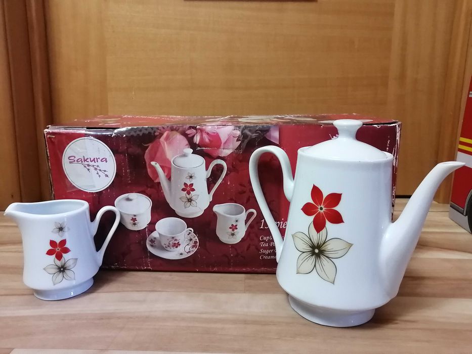 Чайный сервиз в упаковке