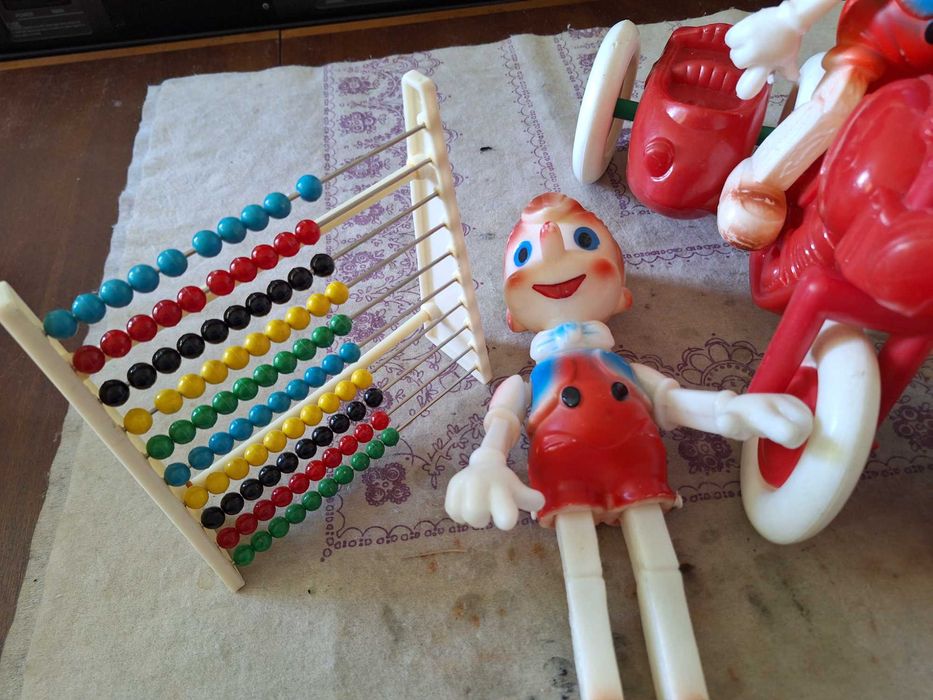 Три броя пинокио