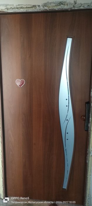 Продам меж комнатные двери