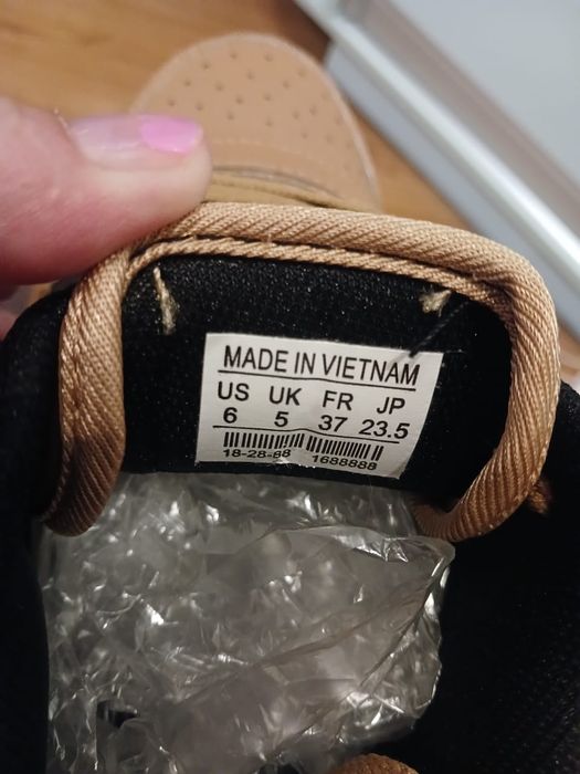 Продам адидасики