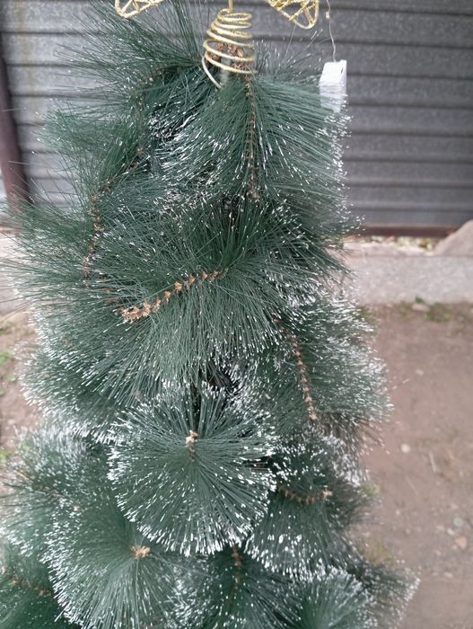 Продам ёлку 130 см
