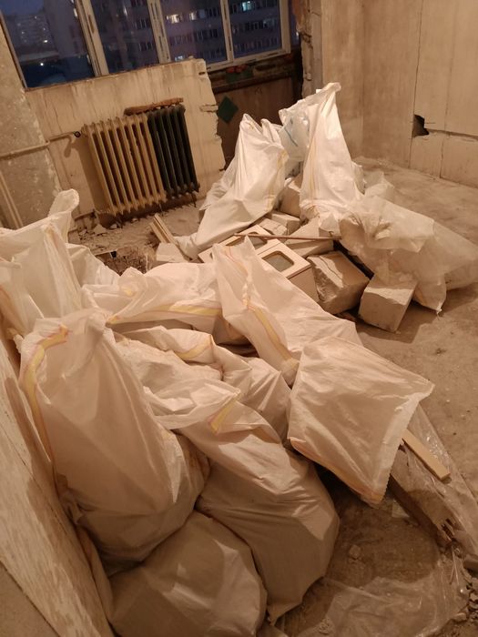 Debarasare mobila veche Transport moloz gunoi