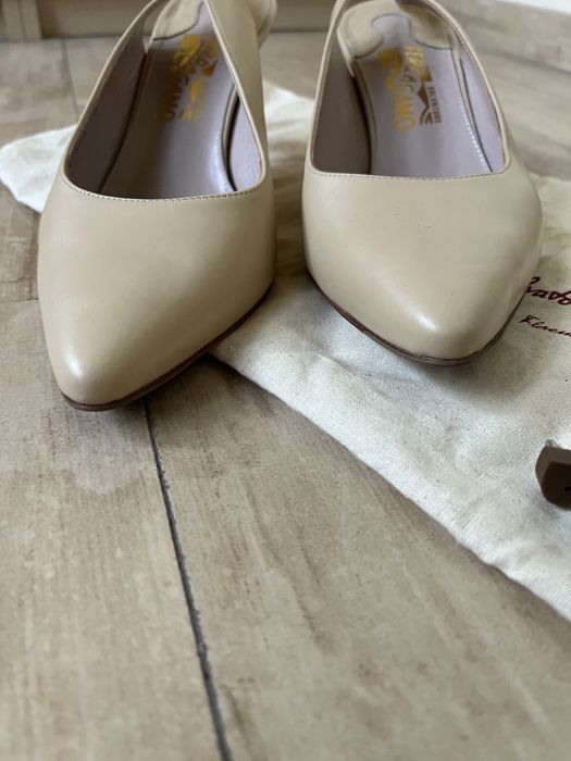 Salvatore Ferragamo, pantofi marimea 39