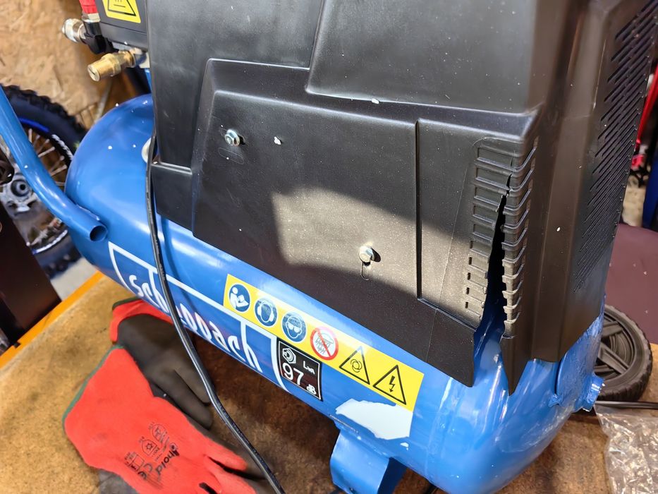 Компресор HC30o с аксесоари / Scheppach / 24l