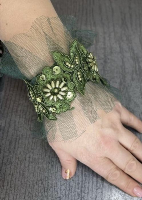 Set mansete si brosa - hand made