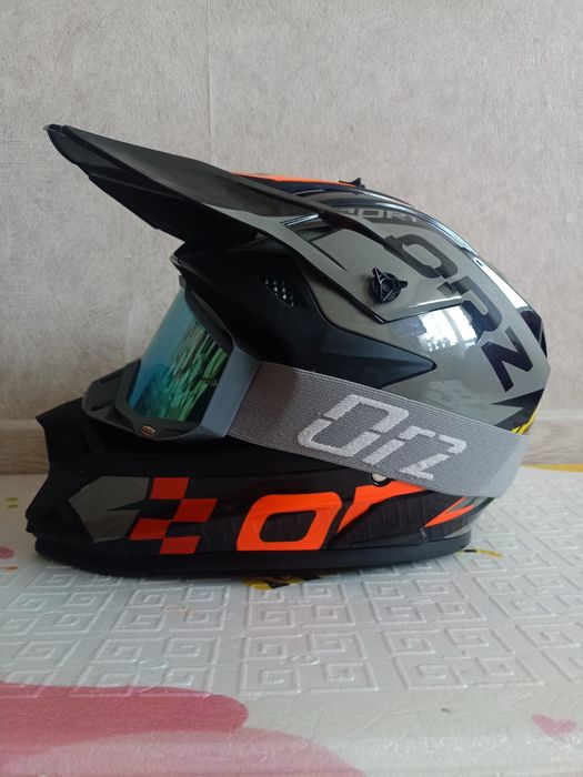 Шлем мотоциклетный