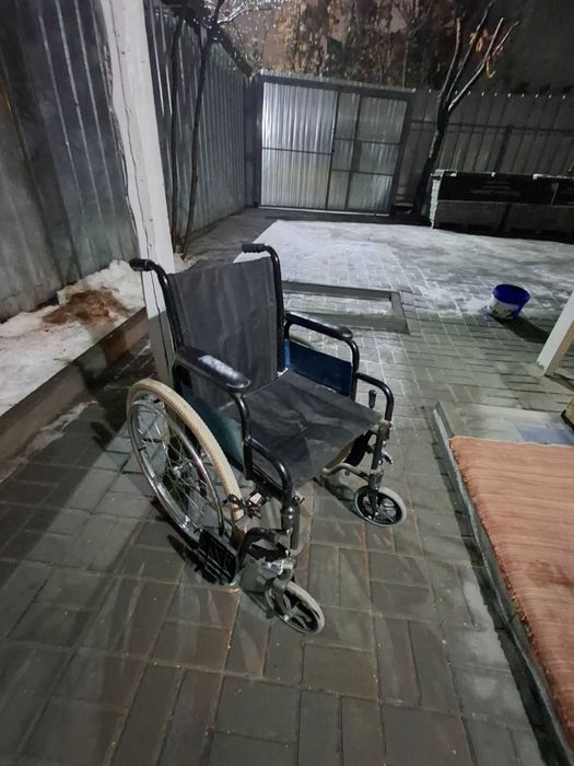 Инвалидное кресло - коляска