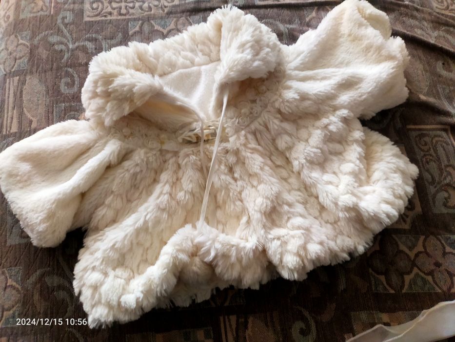 Продам нарядные детские платья