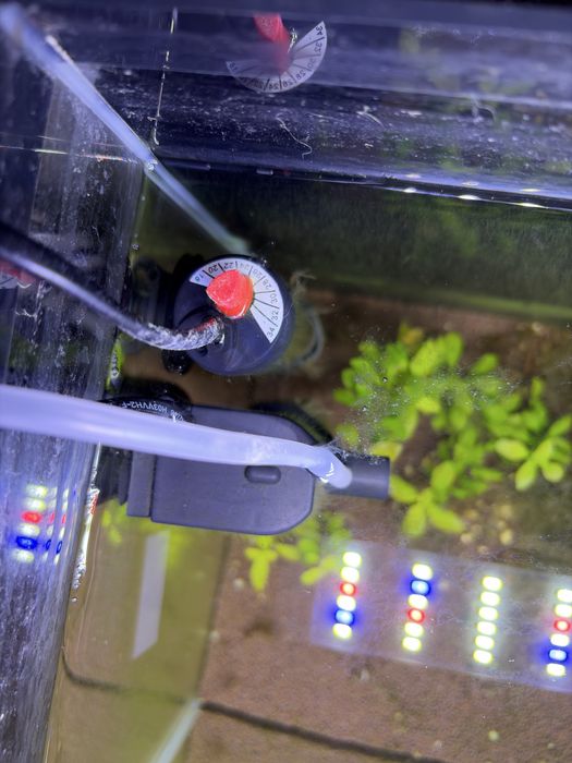 Продам аквариум 20л полный комплект