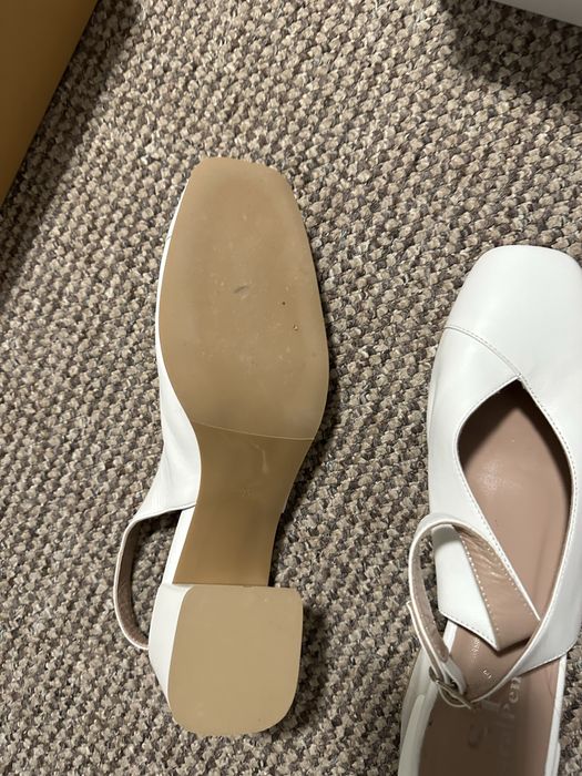 Чисто Нови кожени обувки Sara Pen - Намаление -70%