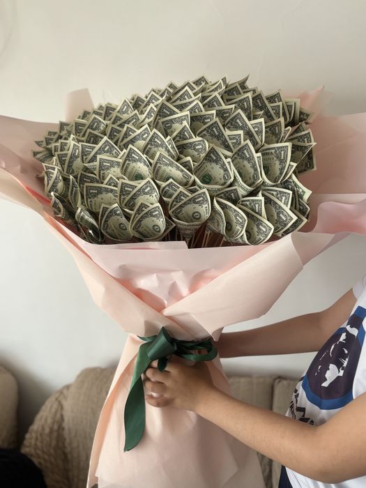 Долларовый букет