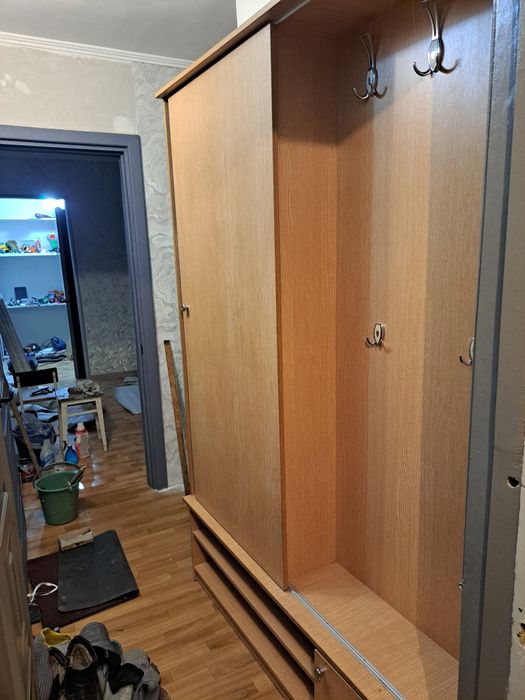 Продаётся прихожка