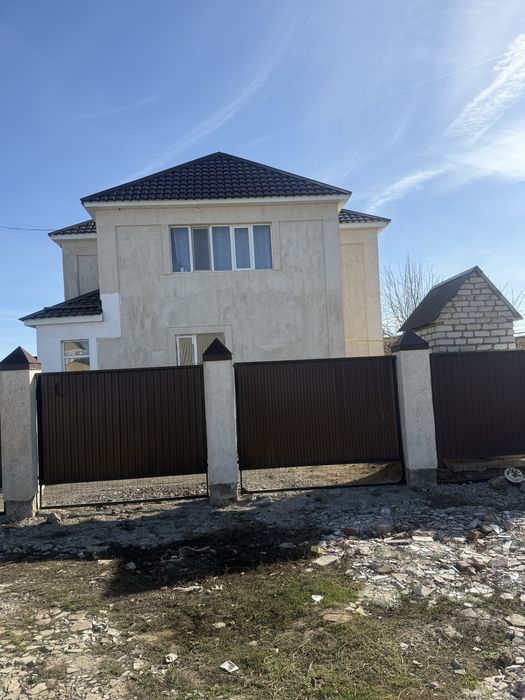 Продам частный двухэтажный дом