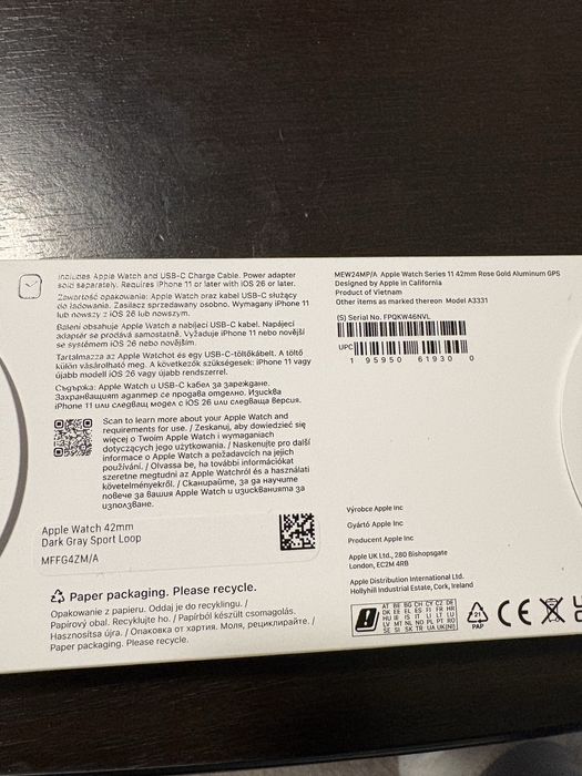 Apple watch 11 , 42mm, Rose Gold si grey band