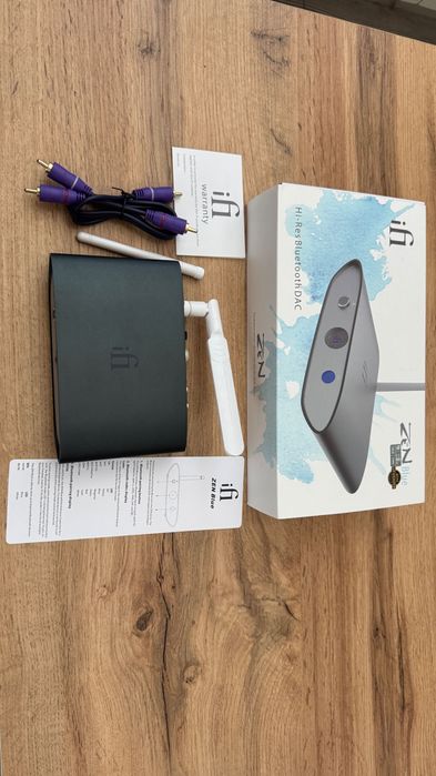 iFi Audio ZEN Blue V2 е аудиофилски Hi-Res Bluetooth приемник и DAC