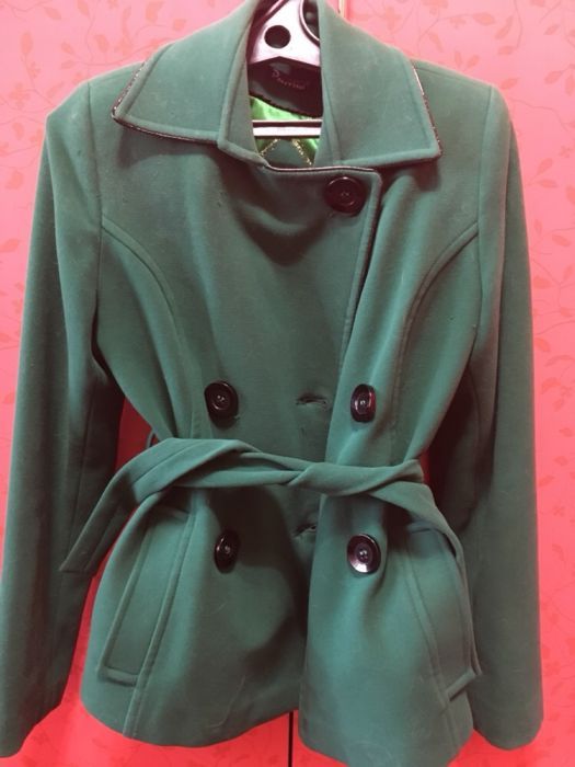 Пальто короткое демисезонное
