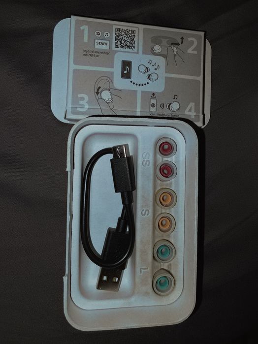 Sony WF-1000XM5 бели