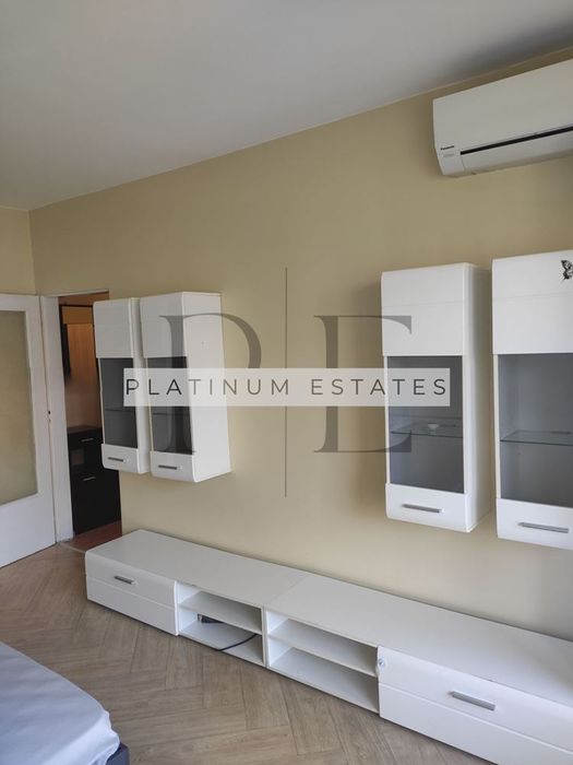 Дава се под наем Тристаен апартамент в София, Зона Б-18 - 65 кв.м за 561 € - Снимка #1