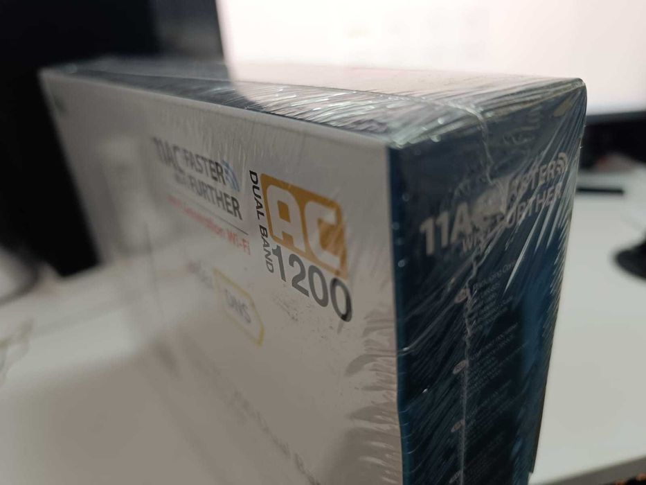 Роутер Модем D-Link DIR-825 новый в упаковке!