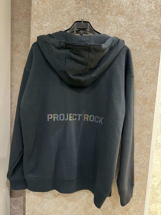 Under Armour муж