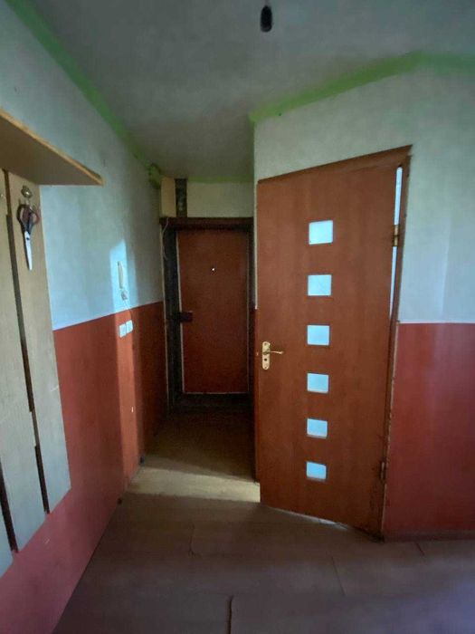 Продам 2 комнатную на Молодежке