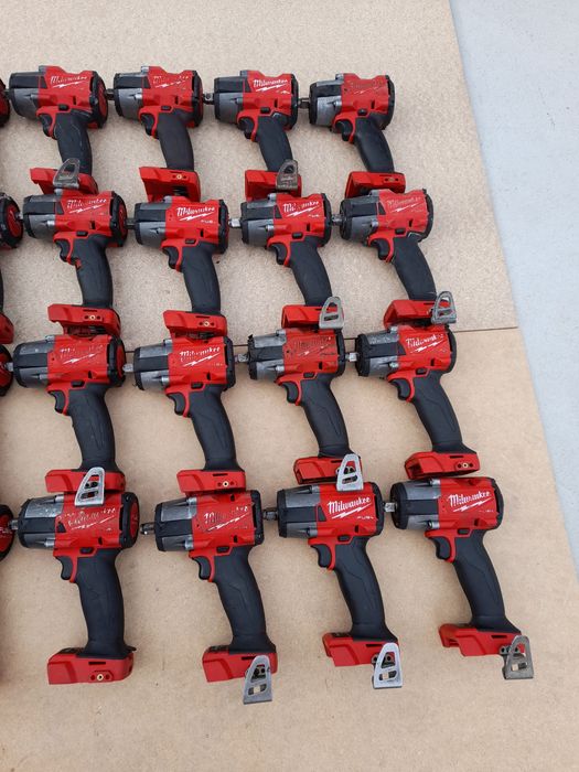 Mașina de impact milwauke m18 M18FMTIW2F12