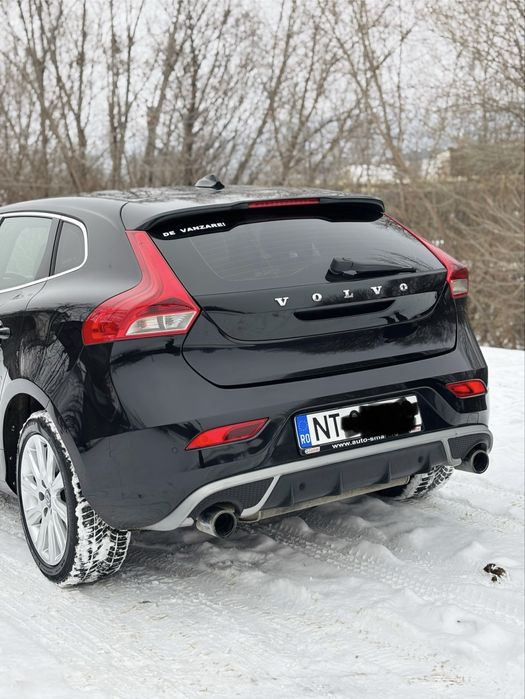 Volvo v40 Rdesign