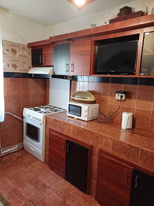 Chirie apartament cu 2 camere
