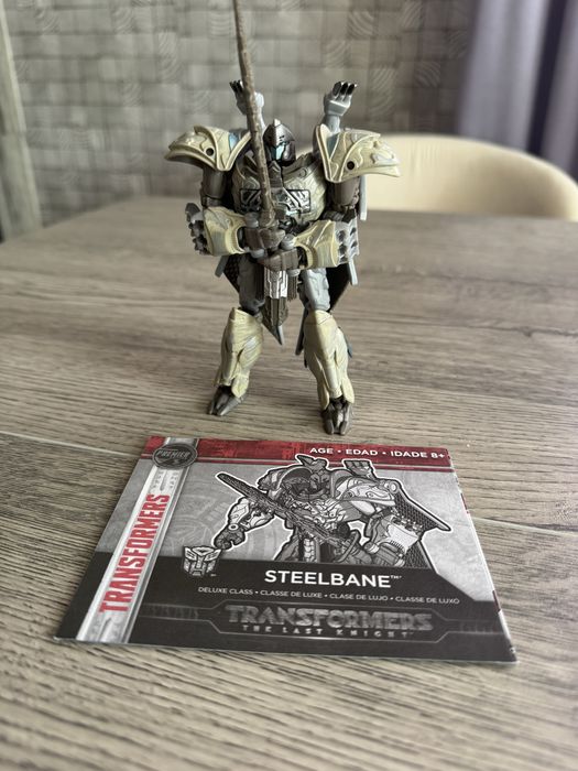 Transformers Deluxe Class