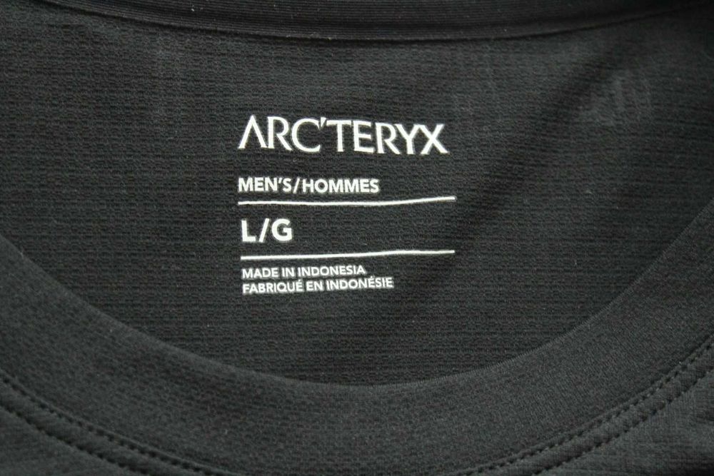 ARC'TERYX; HELLY HANSEN - мъжка спортна горница и туристически панталон, размер М и L