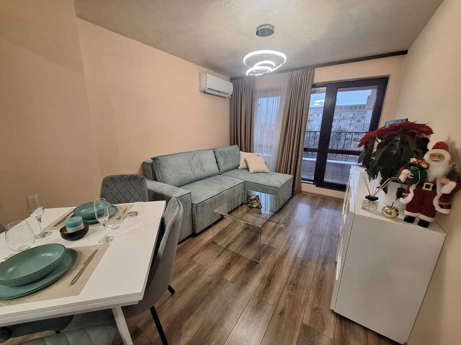 Продава се Двустаен апартамент в Пловдив, Център - 63 кв.м за 2445 €/кв.м - Снимка #1