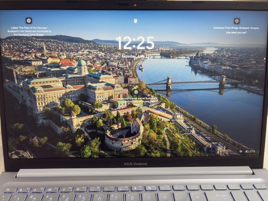 ASUS VivoBook X1502ZA i3 12th Gen / 8GB RAM