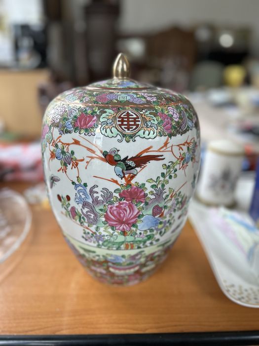 Vaza cu desen chinezesc