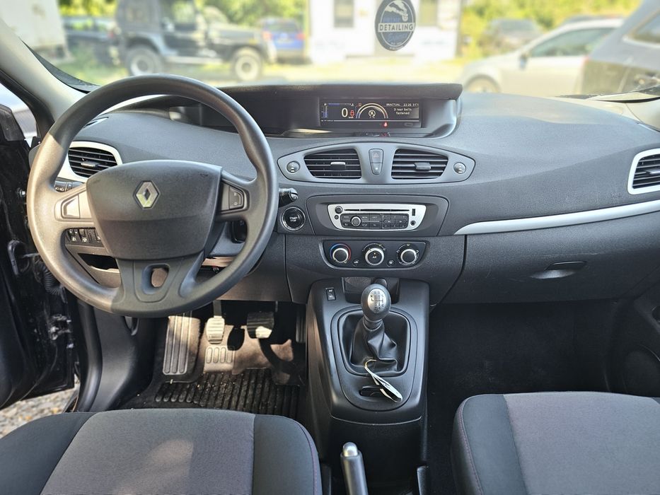 Renault Scenic 1.5 DCI