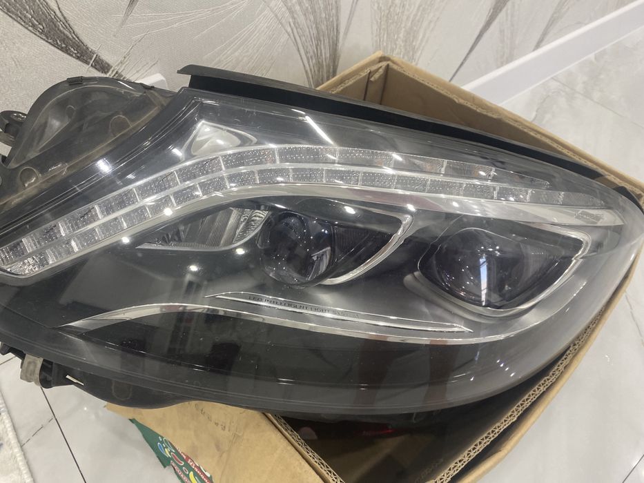 Продам фару на мерседес 222