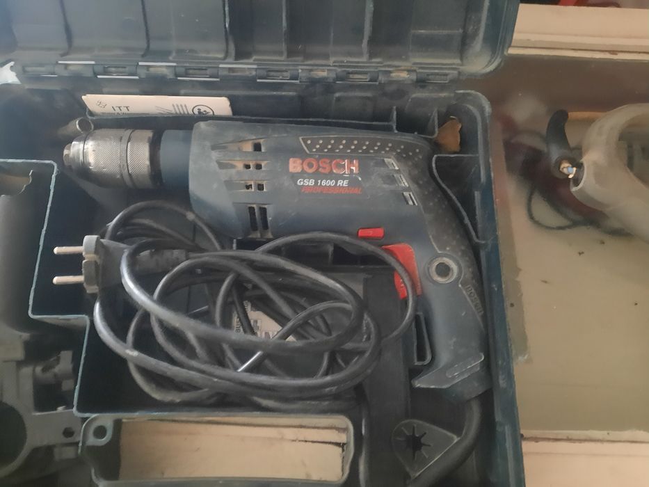 Шуруповерт фирмы BOSCH