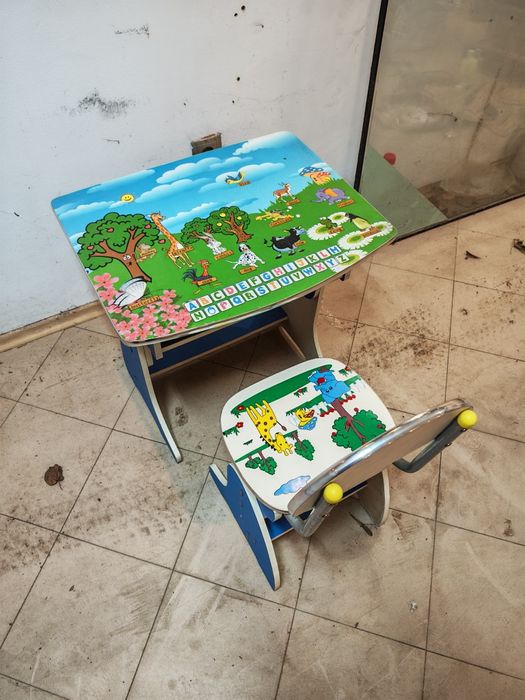 Детско бюро 4-9 години, регулируемо