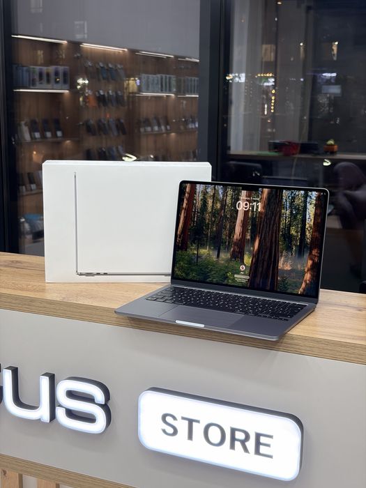 Macbook Air 13 M2 8/256 gb | цикл 14 | iStatus