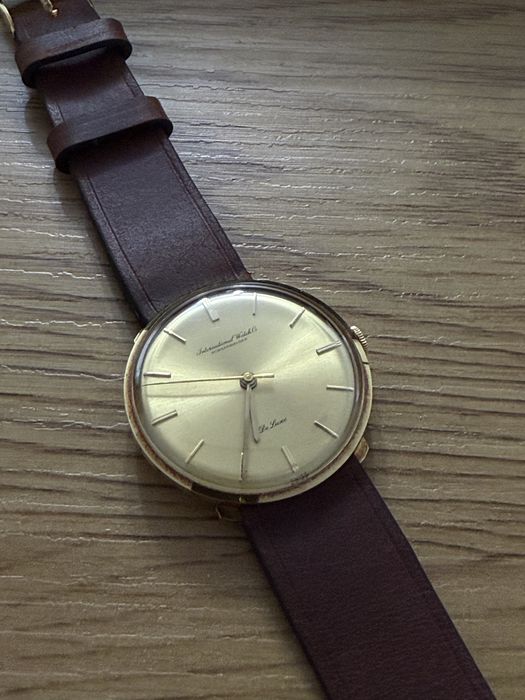IWC De Luxe 18k aur