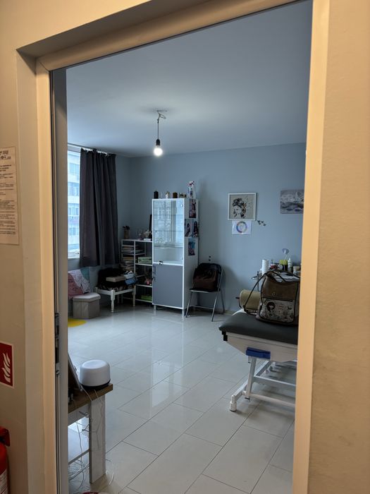 Едностаен апартамент-имот в Казанлък със статут на фризьорски салон